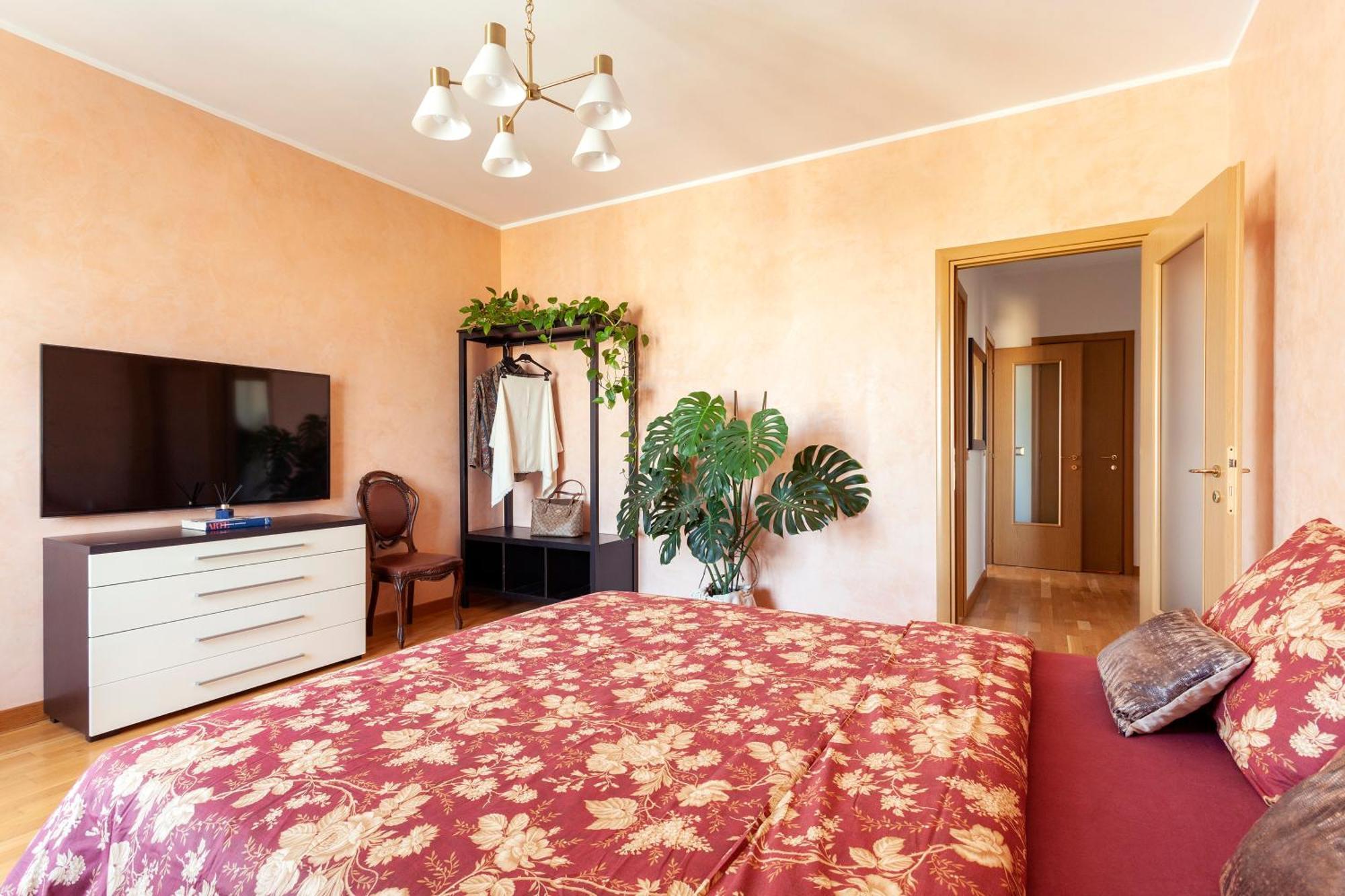 Two Spacious Bedrooms 1 Minute To Metro Stop Milano